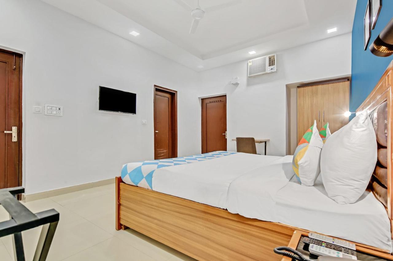 Oyo Home 64106 Comfortable Stay Νέο Δελχί Εξωτερικό φωτογραφία